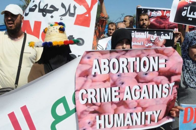 In memory of Aicha Chenna, death of raped minor, women rights groups apply pressure for decriminalization of abortion