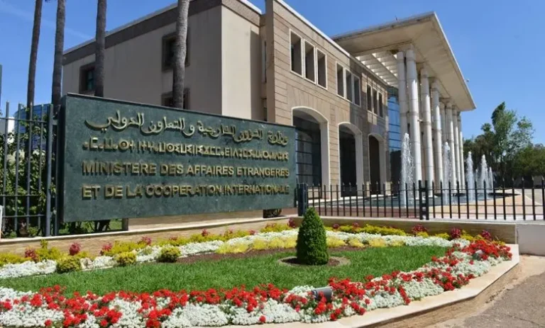 A diplomatic source responds: “Morocco gave the headquarters for free to the Algerian embassy and it is not concerned by the Vienna Convention”