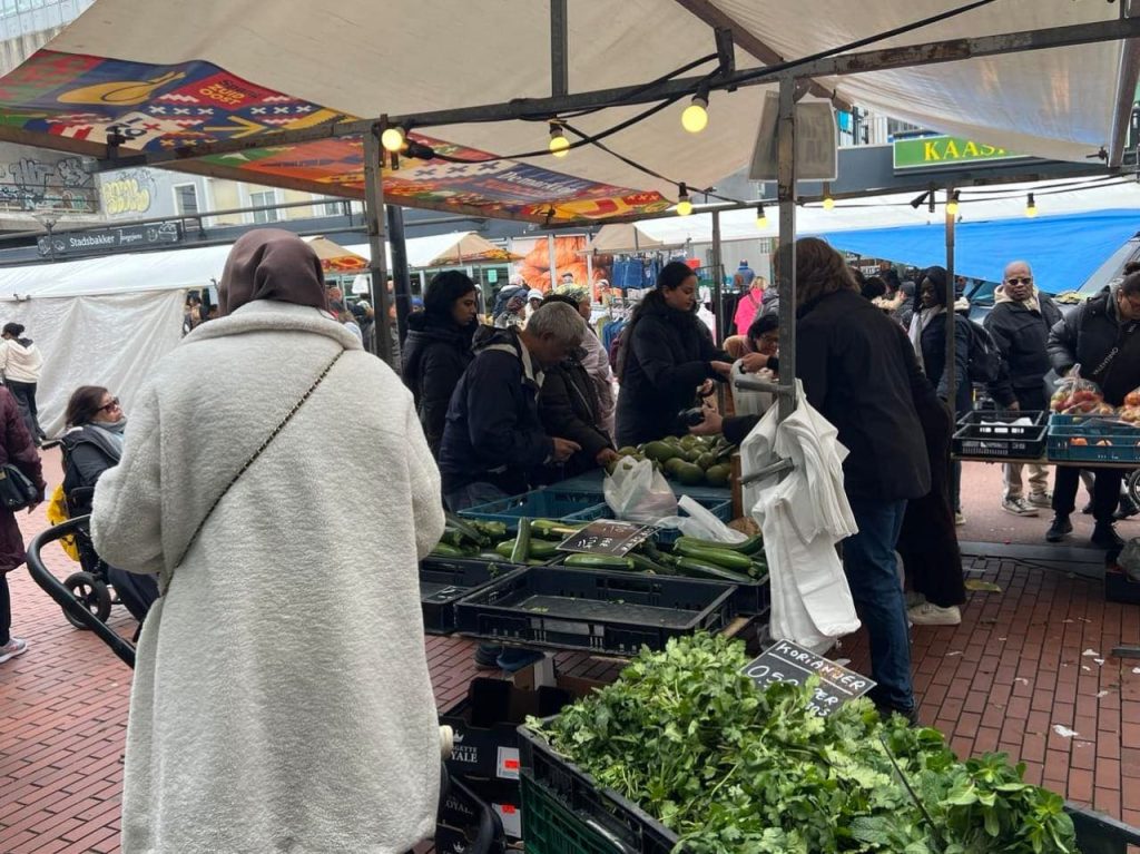 Ramadan, Moroccans in the Netherlands and cling to ancient traditions