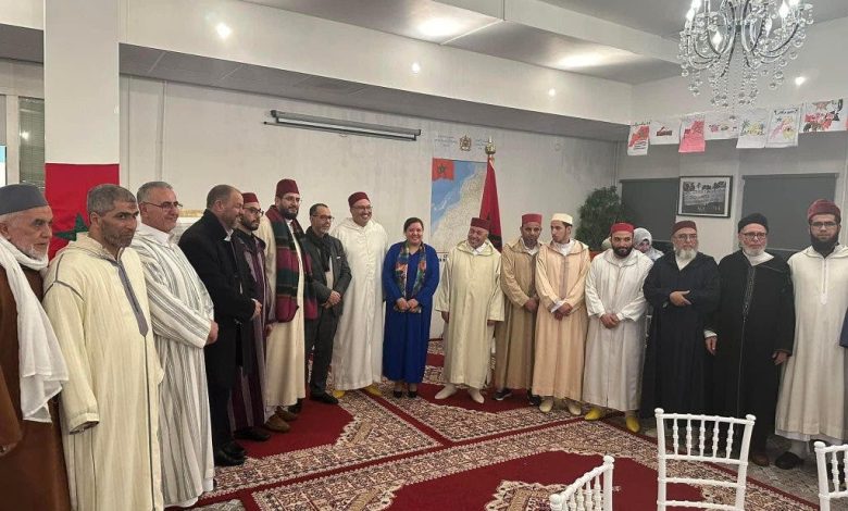 Netherlands.. A Group Breakfast In Honor Of The Leaders And Imams Of ...