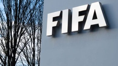 FIFA bans transfers of players from non-UN countries