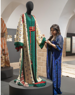 Fatim Filali Idrissi's Caftan Shines at the National Museum of Adornment