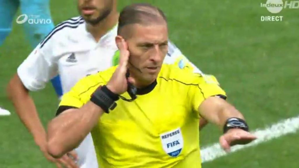 Premier League clubs consider ditching VAR