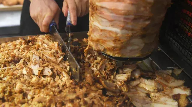 Algeria: A “shawarma” impregnated with corpse preservation product causes great panic