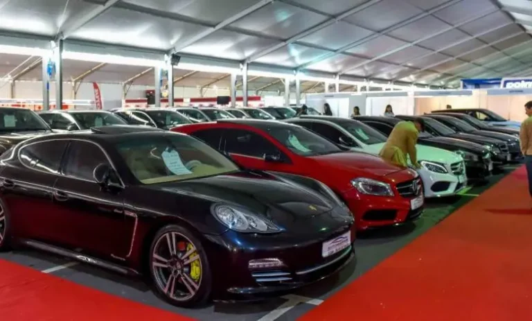 Despite the crisis, Moroccans are flocking to buy new cars, especially luxury cars.