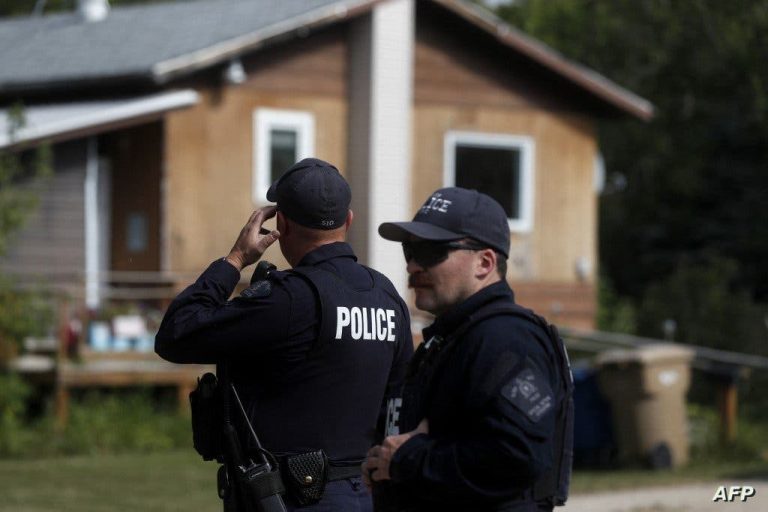 I arrested two young men and photographed them naked.  French police arrest Moroccan blogger