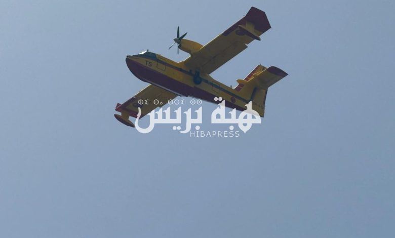 A Canadair plane to extinguish a fire that broke out in the Médiouna forest in Tangier