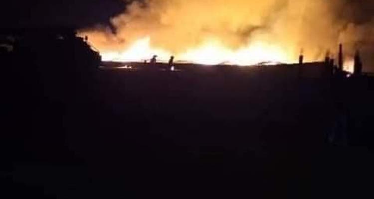 Agadir.. Un incendie détruit une usine dans la zone industrielle, causant d'importantes pertes matérielles