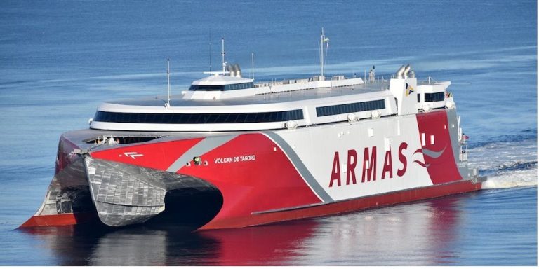 Armas Trasmediterránea offers 1.5 million places in the "transit" operation 2024