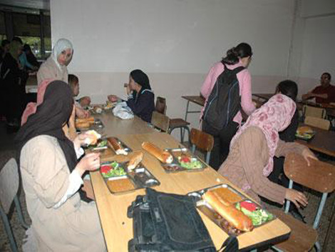 Boarding schools and school canteens: Revision of scholarships approved by the government