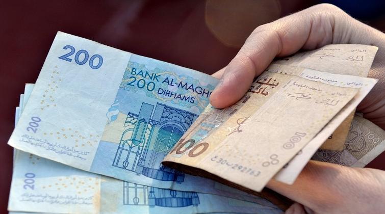 Crisis Pushes Many Families to Borrow to Spend Summer Vacation