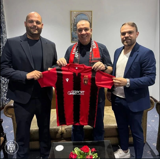 Having escaped CAF sanctions after the RSB jersey affair, USM Alger wants to strike hard with the famous Nabil Maaloul for the CAF Cup