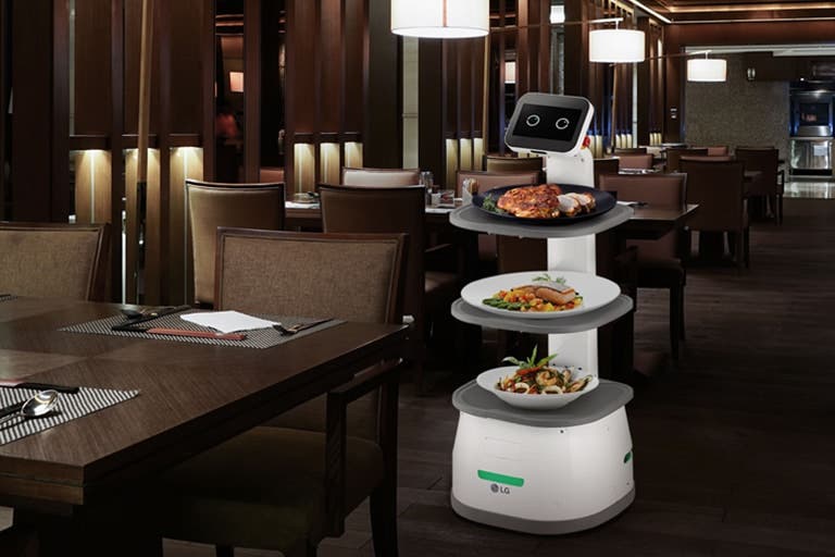 Launch of the “CLOI” service robot supported by artificial intelligence for hospitality and health in Morocco