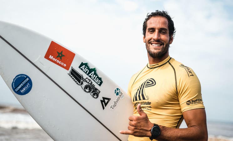 Le Marocain Boukhiam se qualifie pour le troisième tour de la compétition de surf aux Jeux Olympiques