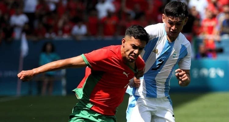 Réactions et éloges des journaux italiens après les événements du match de l'équipe olympique contre l'Argentine
