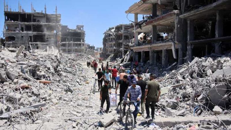 Speech from the Throne: King calls for support for Gaza ceasefire