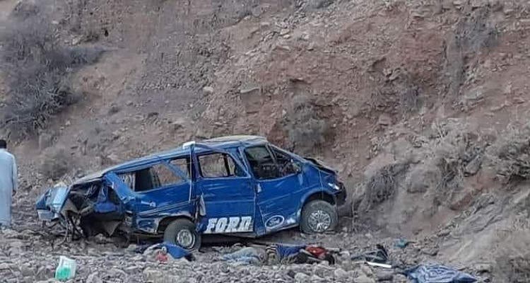 Taroudant : 5 morts et blessés dans un accident de voiture de transport en commun renversé