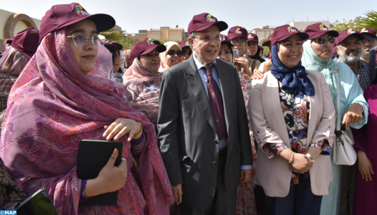 “Al-Halimi” visits participants in the general census