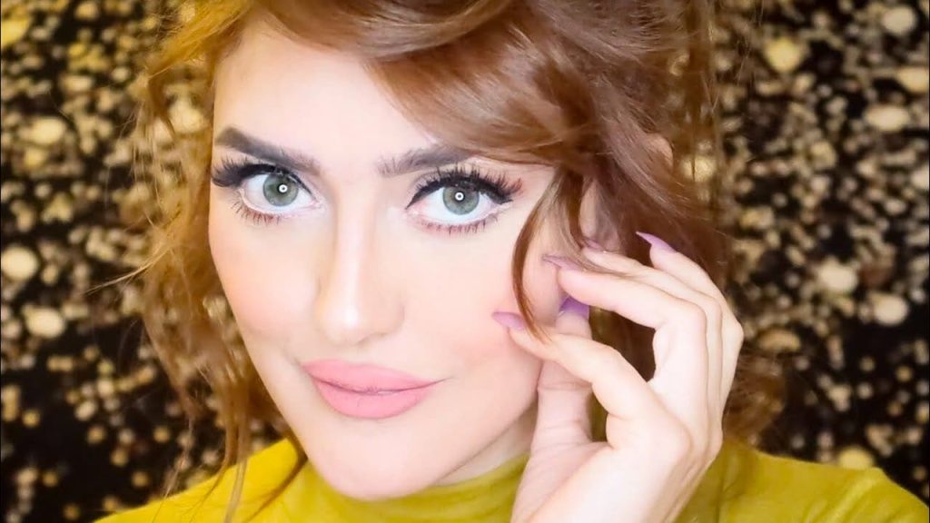 "Artist" Narges Al-Hallaq is causing controversy with her posts on her "Instagram" account.