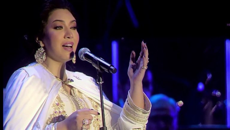 Asmaa Al-Munawar ignites public enthusiasm on the Bouregreg corniche in Rabat