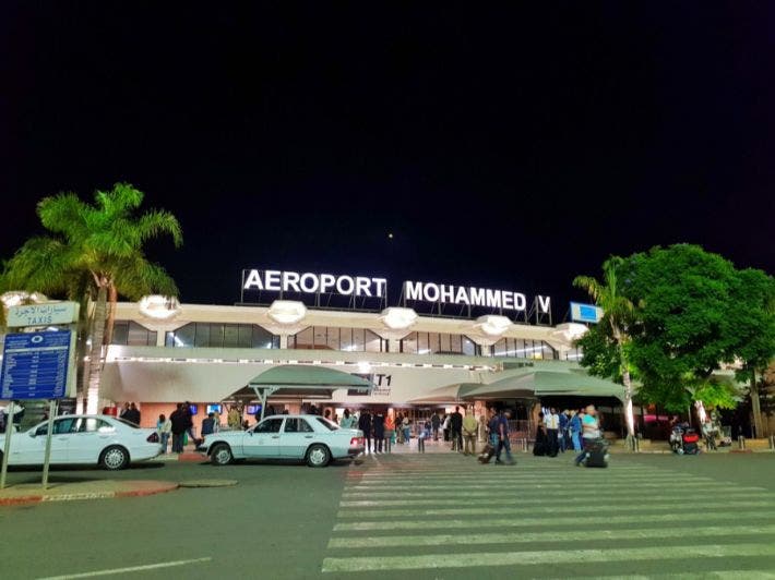 Fraudsters harass female travelers by selling SIM cards outside Mohammed V airport