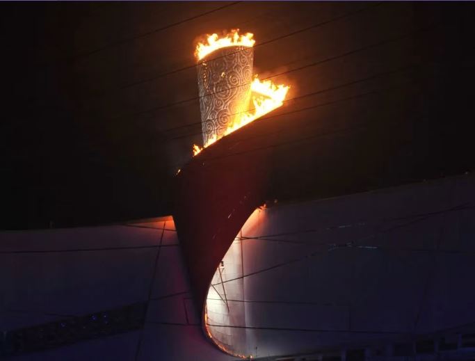 History of the Paralympic Games: Full of performances. 5,800 accredited journalists and broadcast in 100 countries reaching 3.8 billion total viewers.