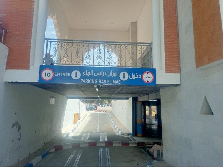 In the middle of the tourist season, a worker from Chefchaouen shuts down the Ras Elma garage, a few months after it opened