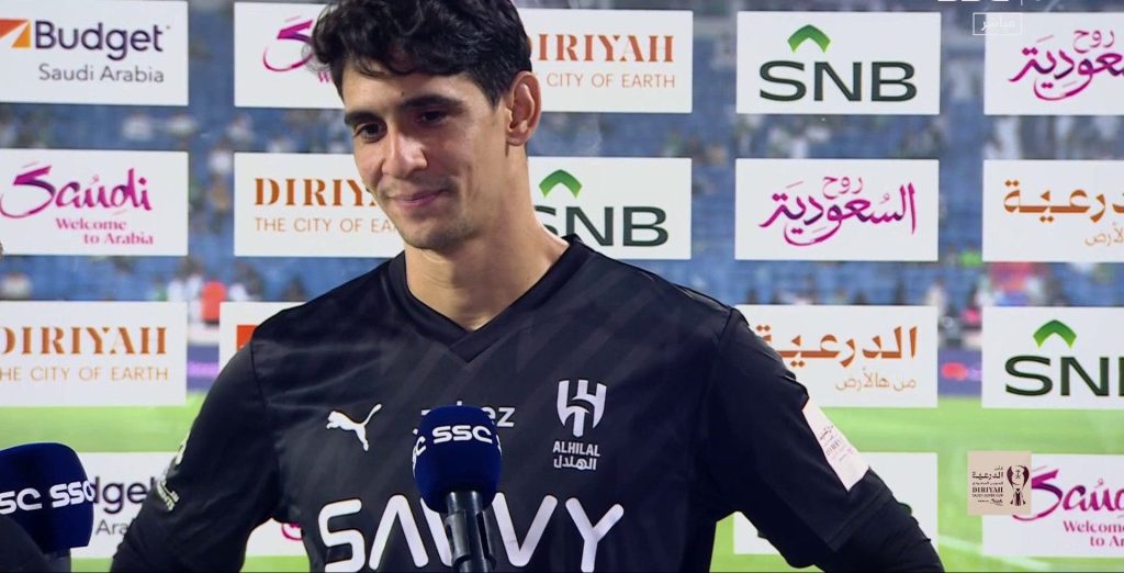 International press praises Moroccan Yassine Bono