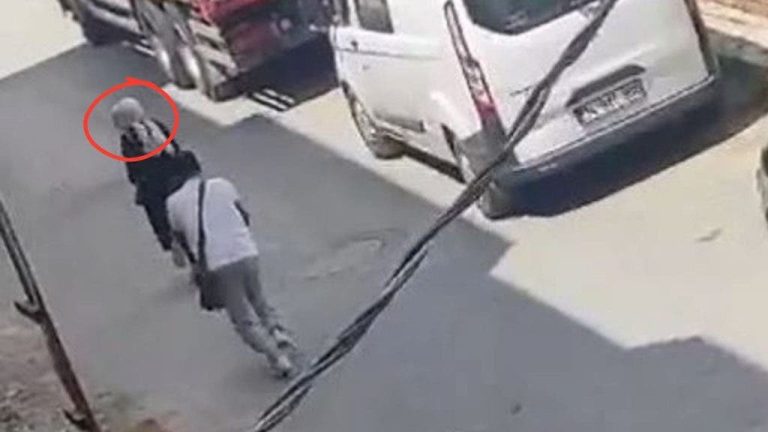 Man shot his wife in the head in front of passers-by (video)