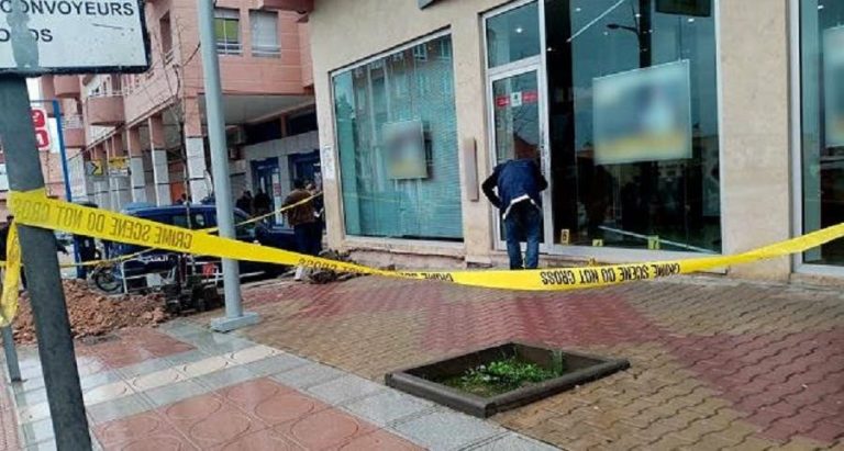 Marrakech: Armed man storms money transfer agency, security forces chase him