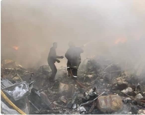 Marrakech : Les pompiers maîtrisent un incendie qui s'est déclaré dans la zone industrielle