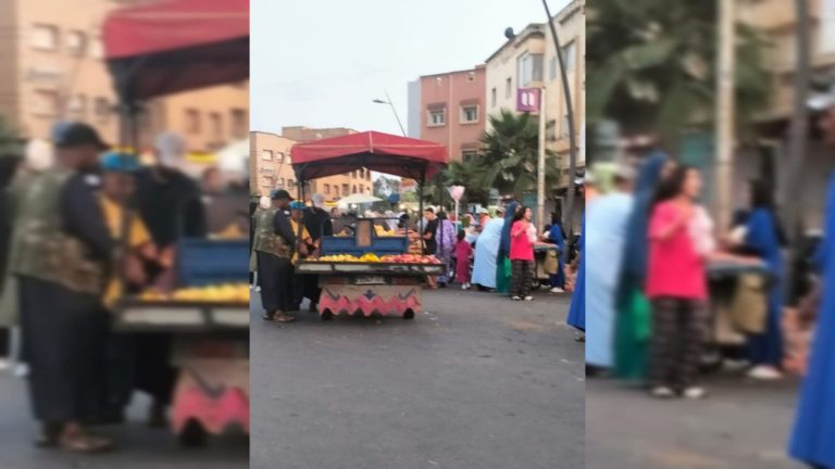 Médiouna: Street vendors and their carts colonize the streets during the “Al-Qaida” festival