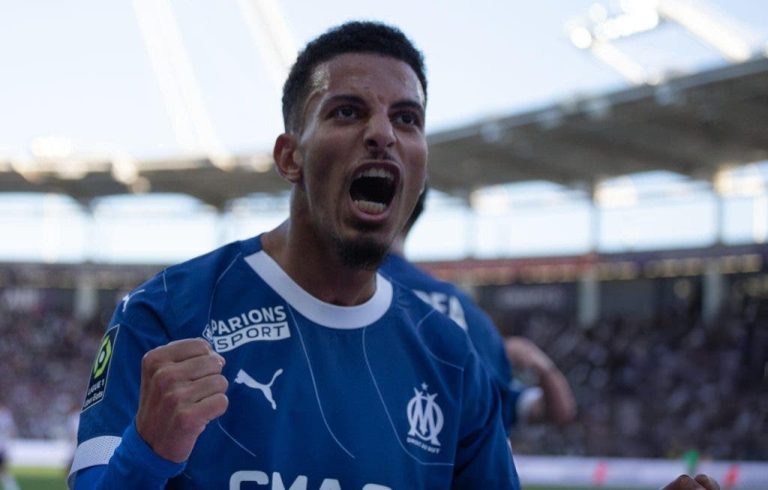 Olympique de Marseille shocks Ezzedine Ouanahi, and the player waits