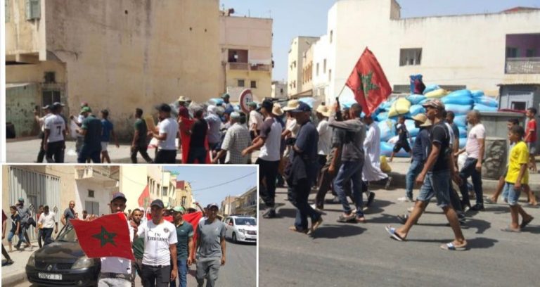 Taounate.. "Isolation and marginalization" The inhabitants of Douair, the Ghawazi community, demonstrate