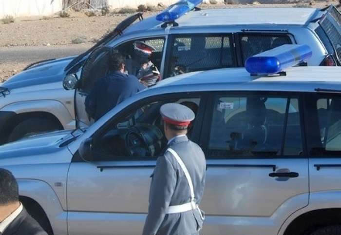 The Azrou gendarmerie puts an end to ten people, including married women, practicing prostitution at the Auberge.