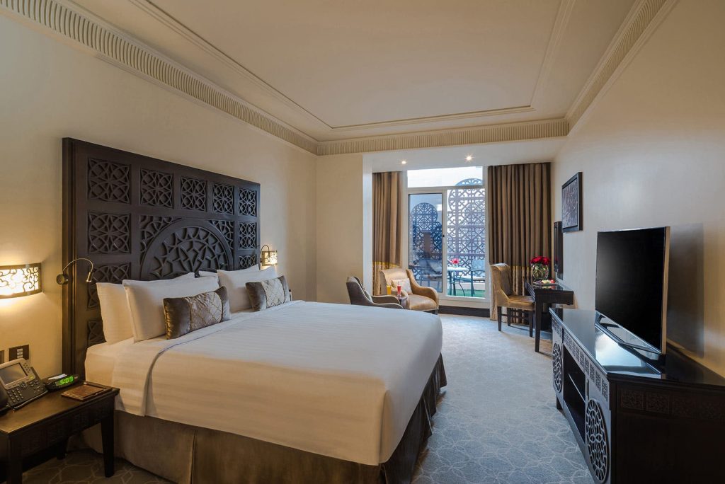 The Decline of a Luxury Hotel: When a Five-Star Hotel in Al Hoceima Loses Its Shine