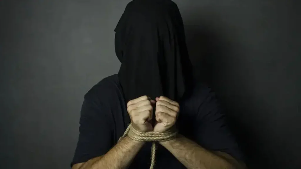 They were on their way to the “American dream”… freeing more than 20 Moroccans from the grip of the mafia in Mexico