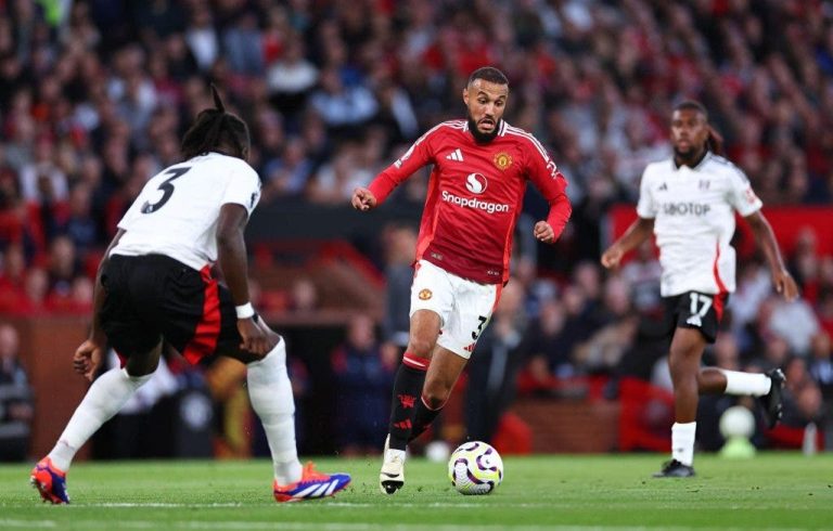 With Noussair Mazraoui's participation, Manchester United wins the opening of the English Premier League