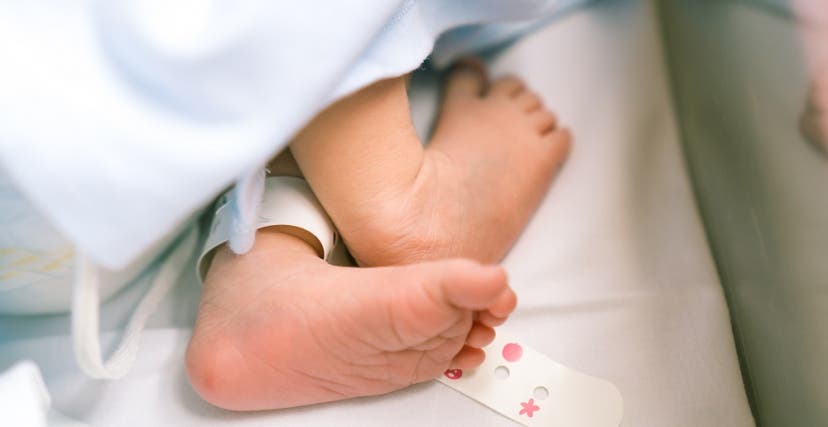 A pregnant woman gives birth between Taounate and Fez and the health delegation in Khebar Cannes?