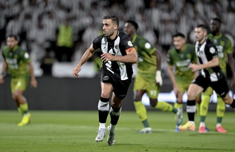 Abdul Razzaq Hamdallah scores his first goal for Al-Shabab in the Saudi League
