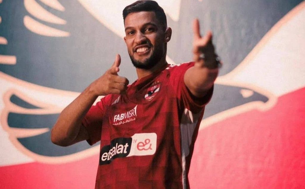 Al-Ahly fans attack Attiya Allah after Zamalek wins 'African Super Cup' (video)