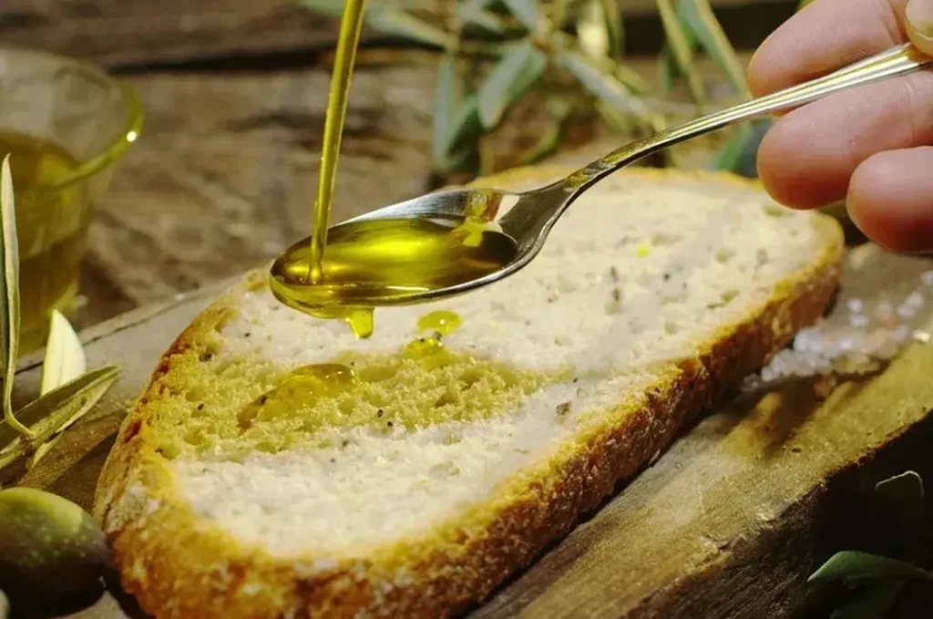 Farmers reassure Moroccans: "Olive oil will not reach 150 dirhams... and brokers are behind this rumor."