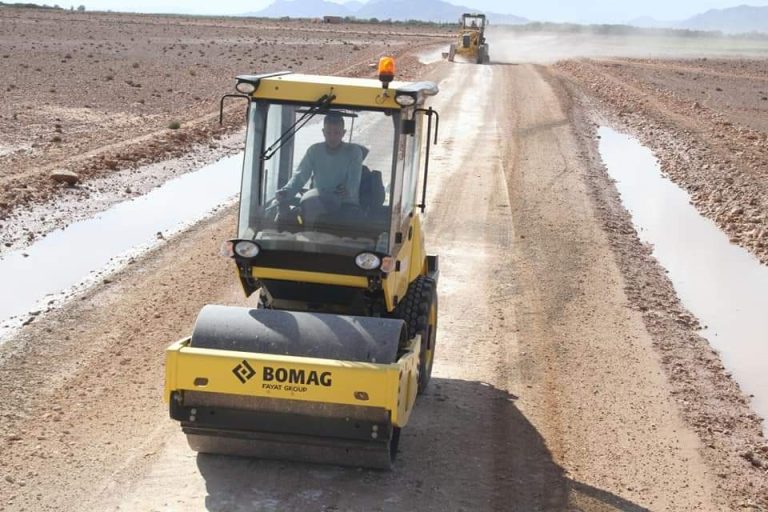 Fig.. The Regional Council mobilizes its capacities to break the isolation and open the roads