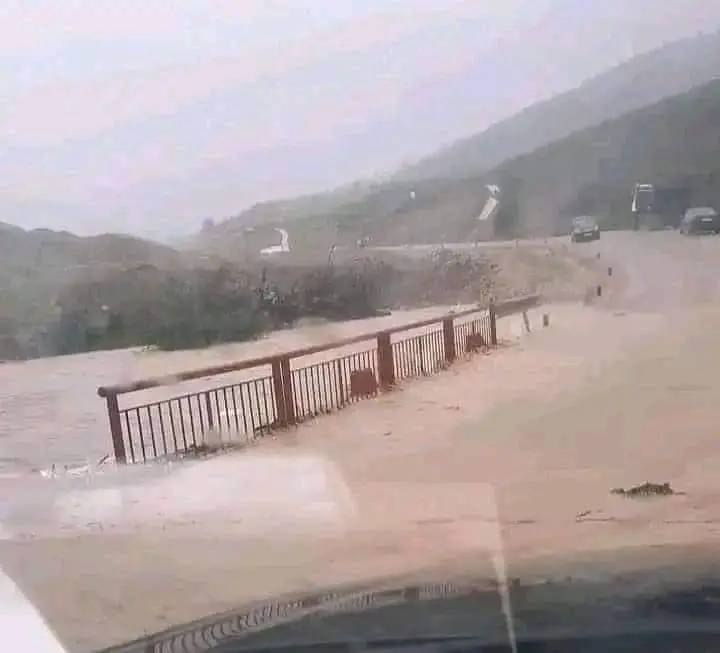 Floods cause closure of several roads in Batata, Guelmim, Taroudant and Ouarzazate