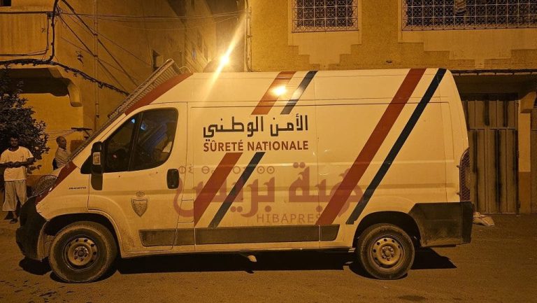Garsif.. A road dig and a knife attack send two young men and a woman to the emergency room