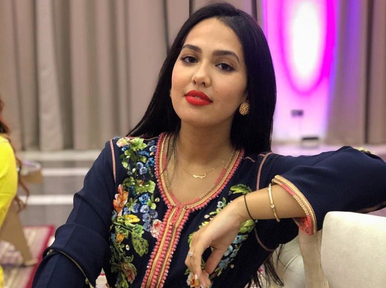 Manal continues her successes and occupies the lands