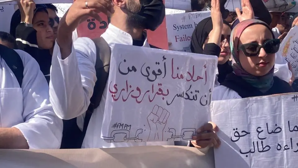 Medical students blame government for 'violence' and 'arrests', demand official apology