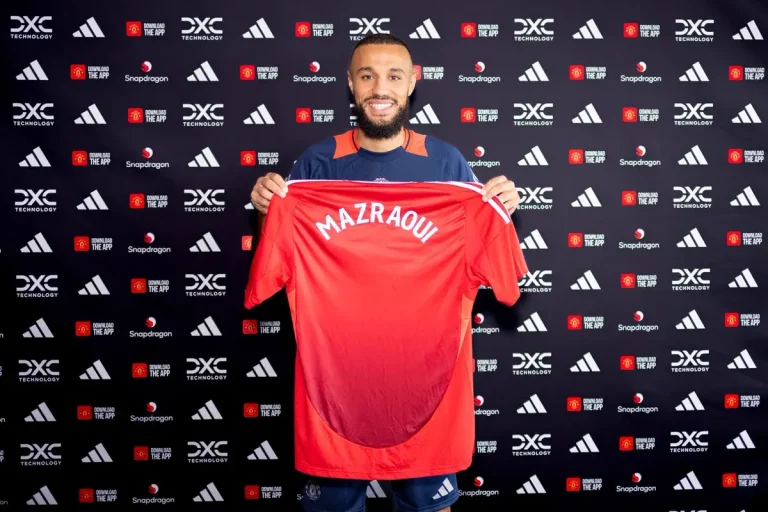 Noussair Mazraoui flirts with Manchester United fans