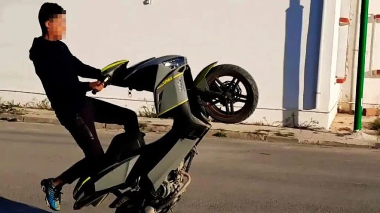 Oujda.. The recklessness of bikers worries the inhabitants of the Jerusalem district