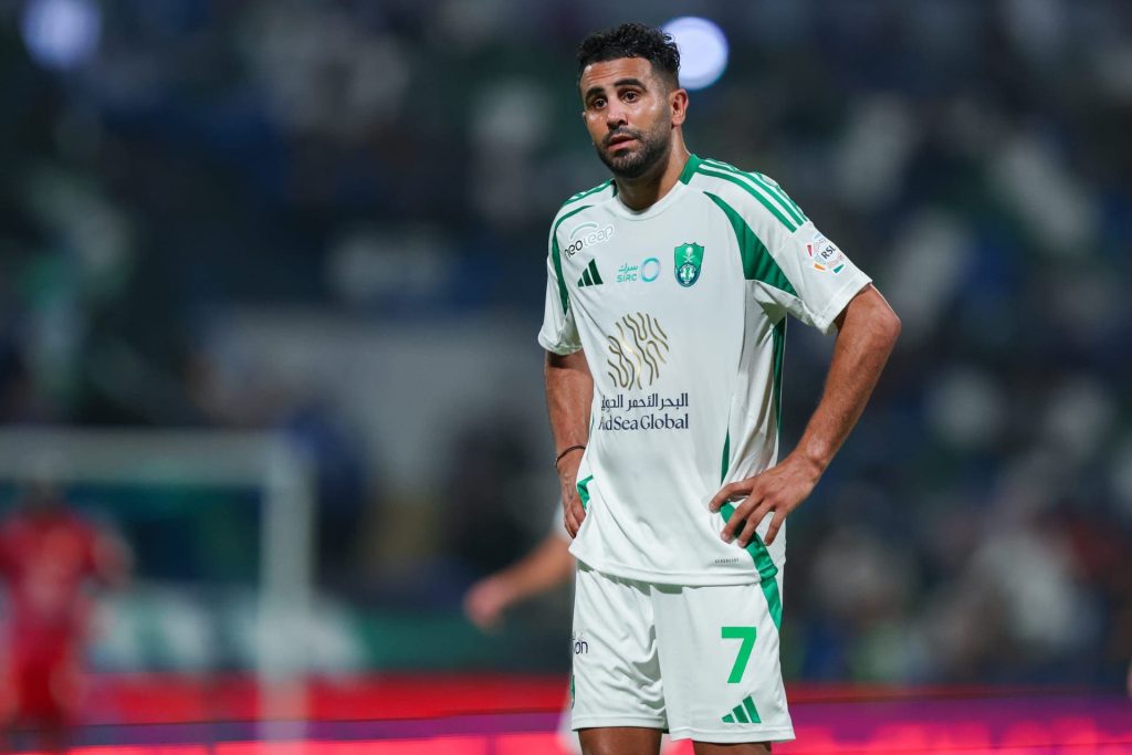 Saudi legends attack Algerian Riyad Mahrez (video)